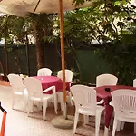 Fiorella Hotel *