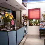 Fiorella Hotel *