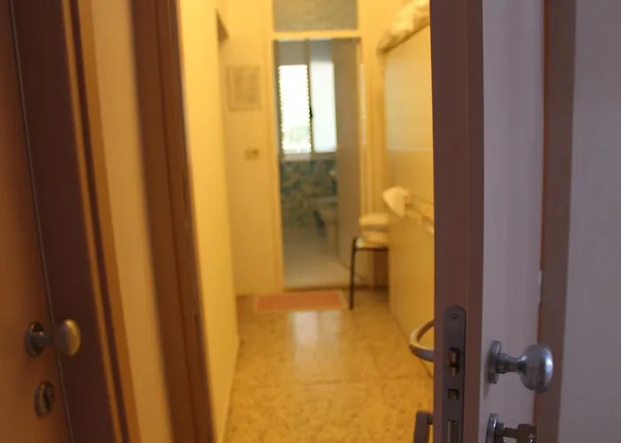 Fiorella فندق ريميني